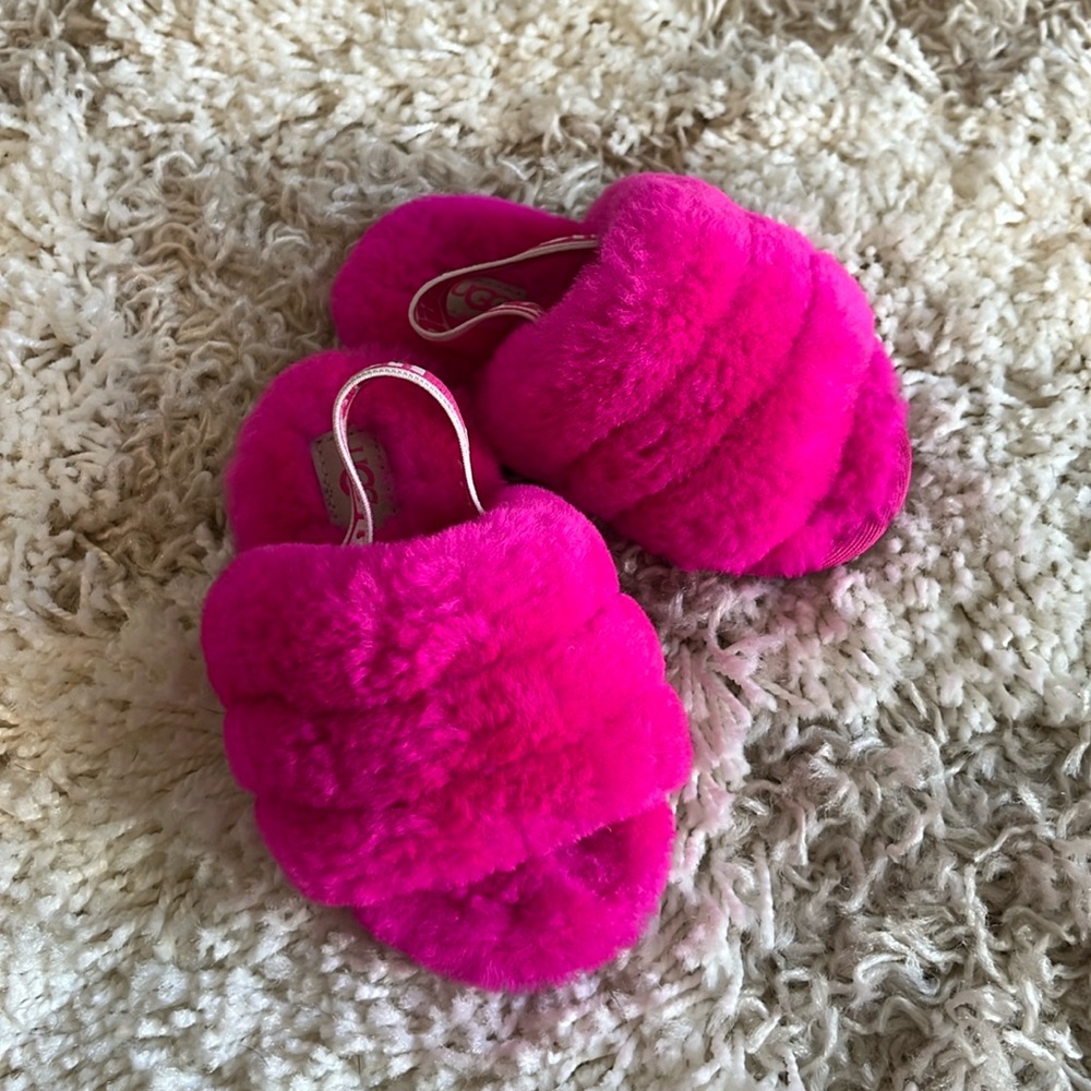 UGG slippers size 7